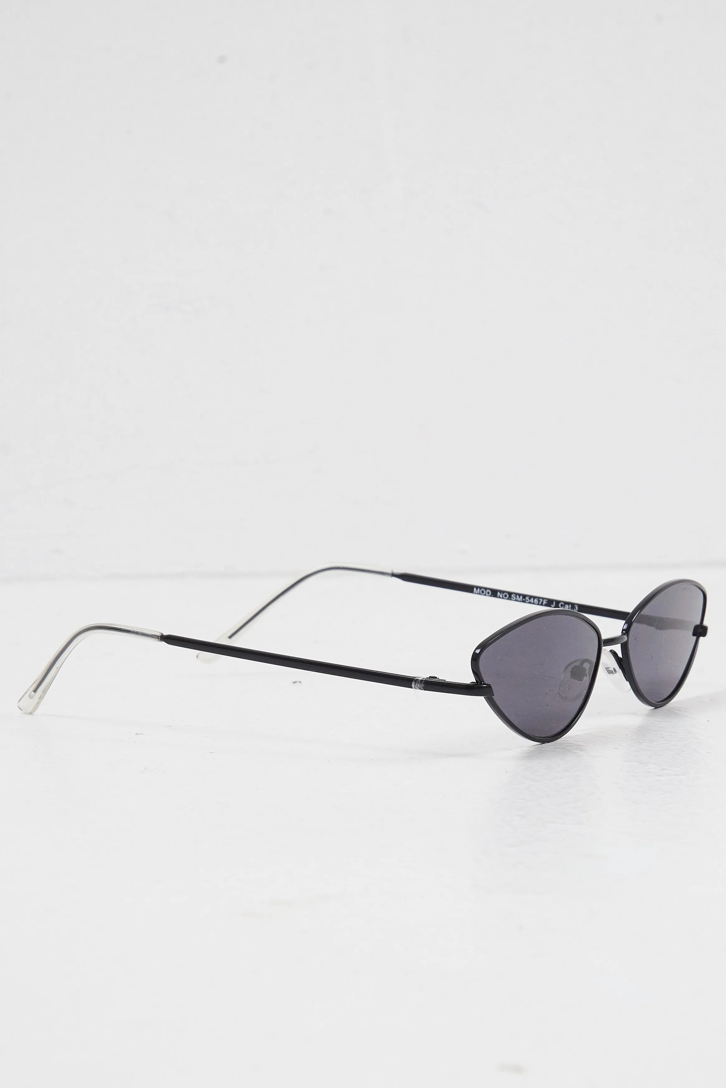 Black Small Cat Eye Metal Frame Sunglasses - Stefani