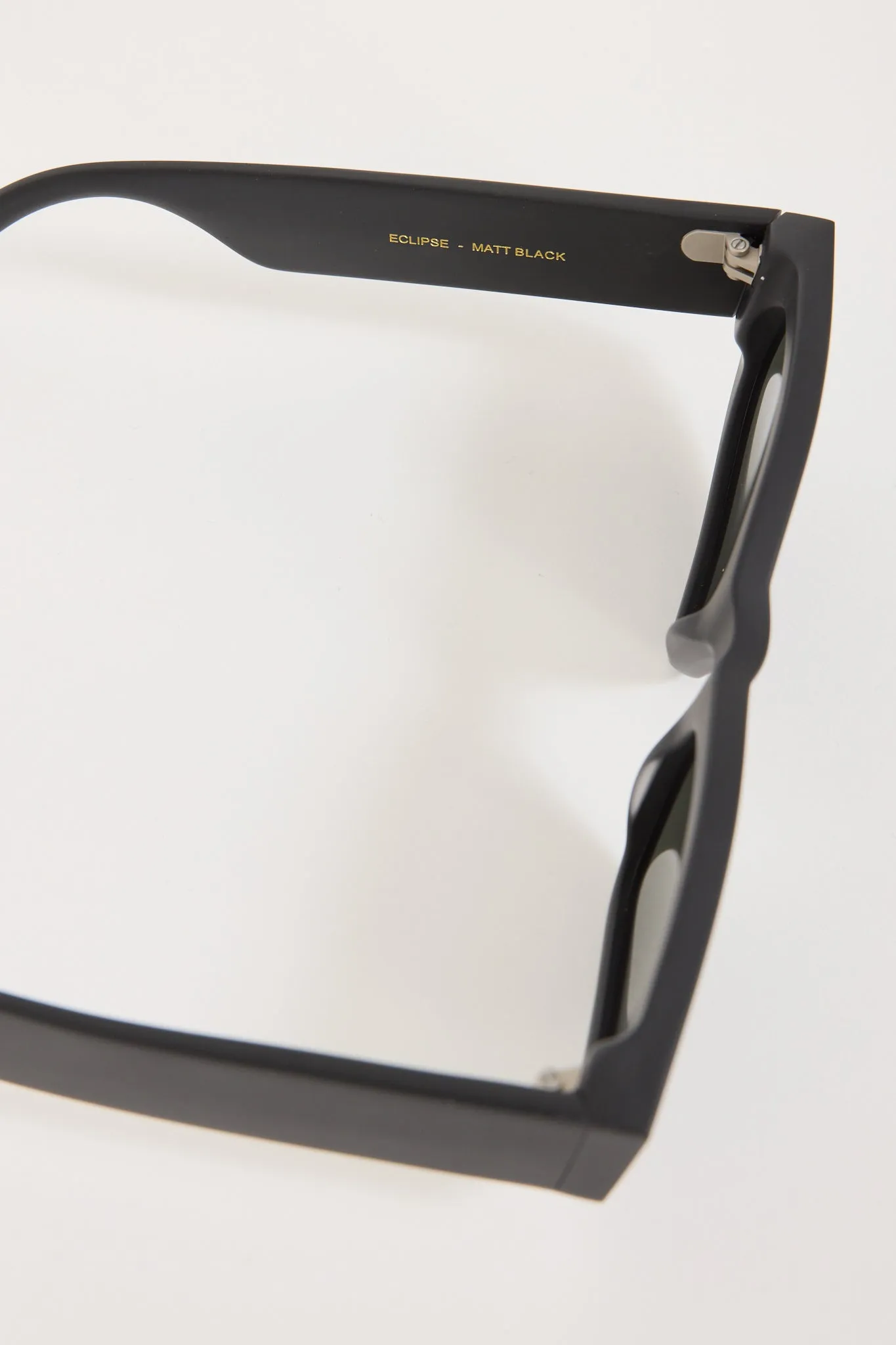 Eclipse Matte Black | Green Solid Lens