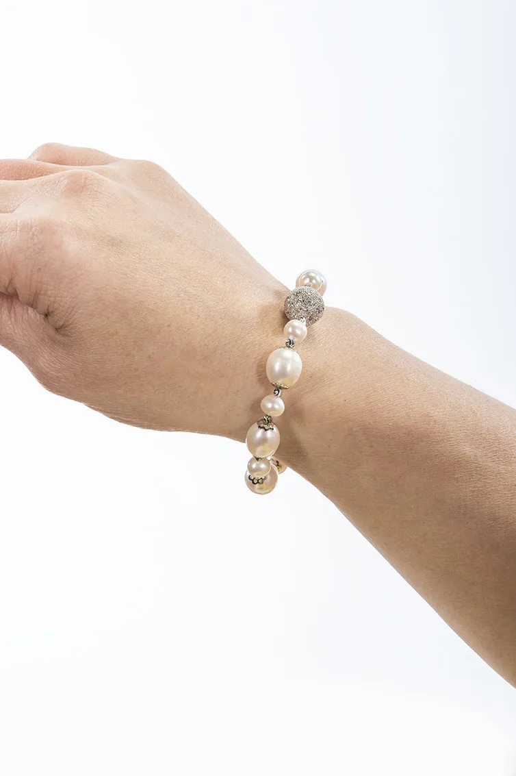Pearl and Swarovski crystal bracelet