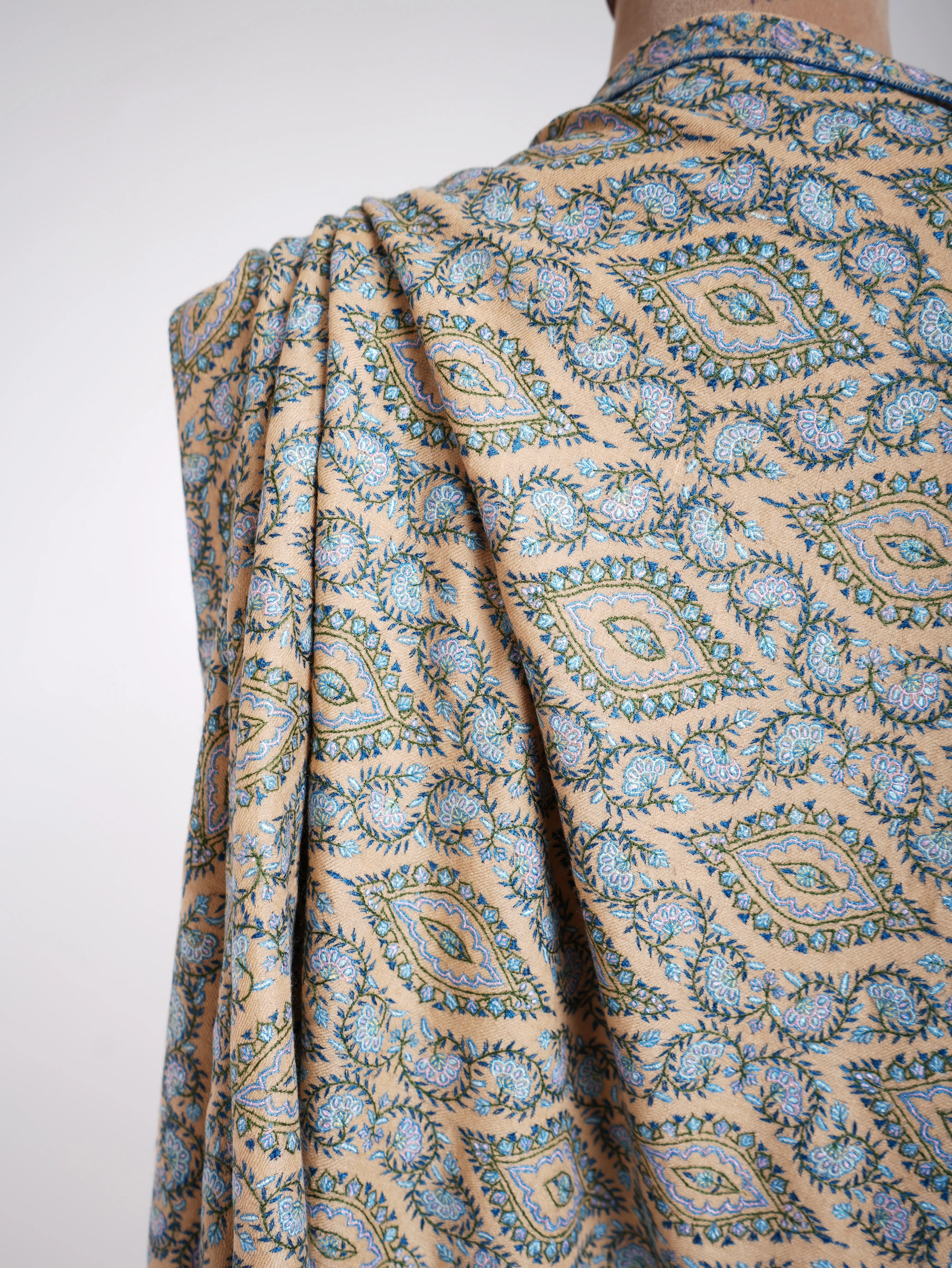 Sozni Jamavar Hand Embroidered Kashmiri Pashmina Shawl